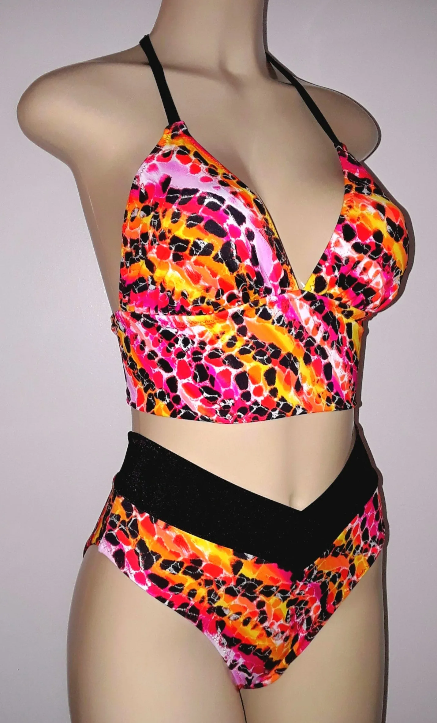 Short Torso Tankini Top and Crisscross Waistband High Waist Bikini Bottom